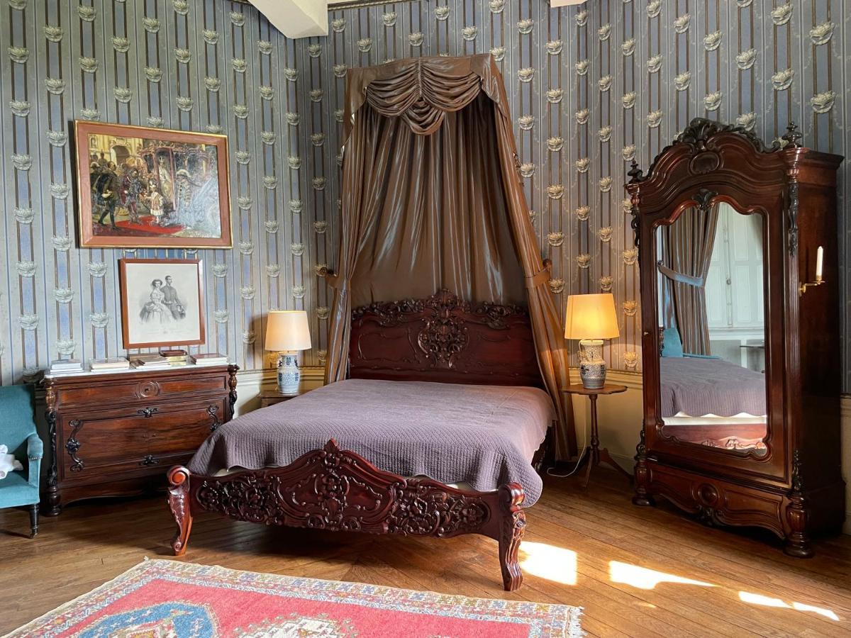 Chateau De Bostz Besson Luaran gambar