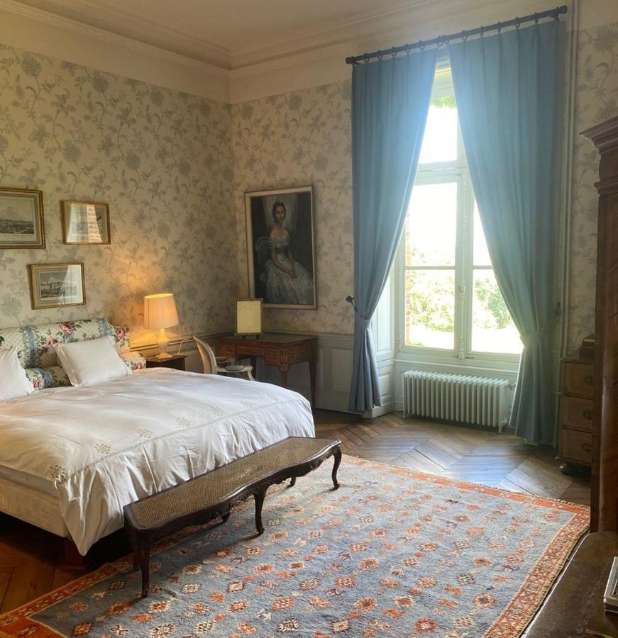 Chateau De Bostz Besson Luaran gambar